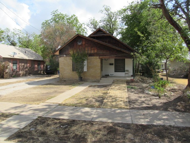 1610 3rd Street Brownwood TX 76801