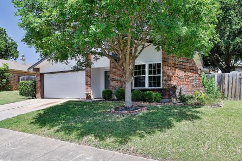 2128 Loma Verde Drive Bedford TX 76021