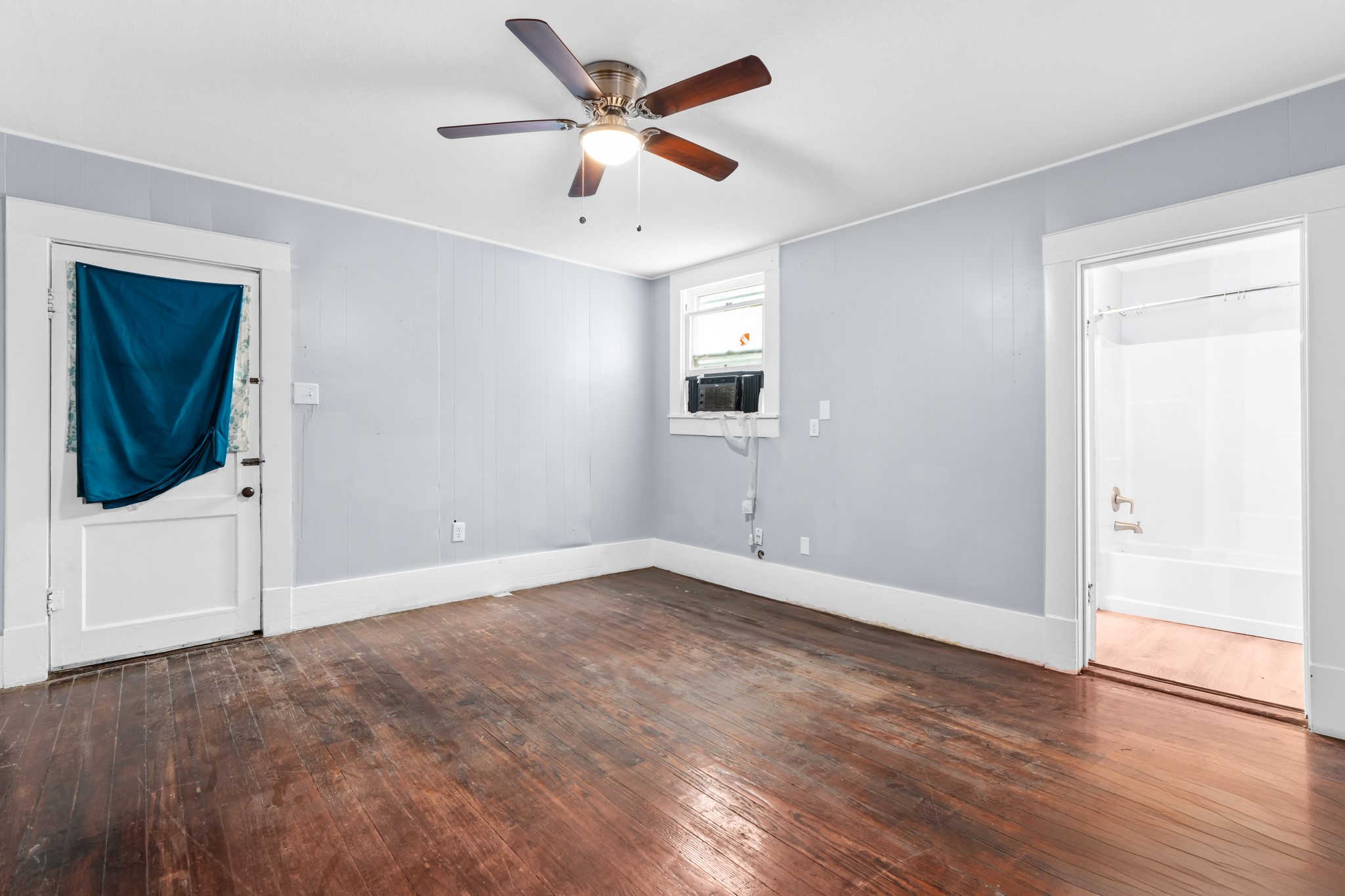 701 E Elm Street Hillsboro TX 76645