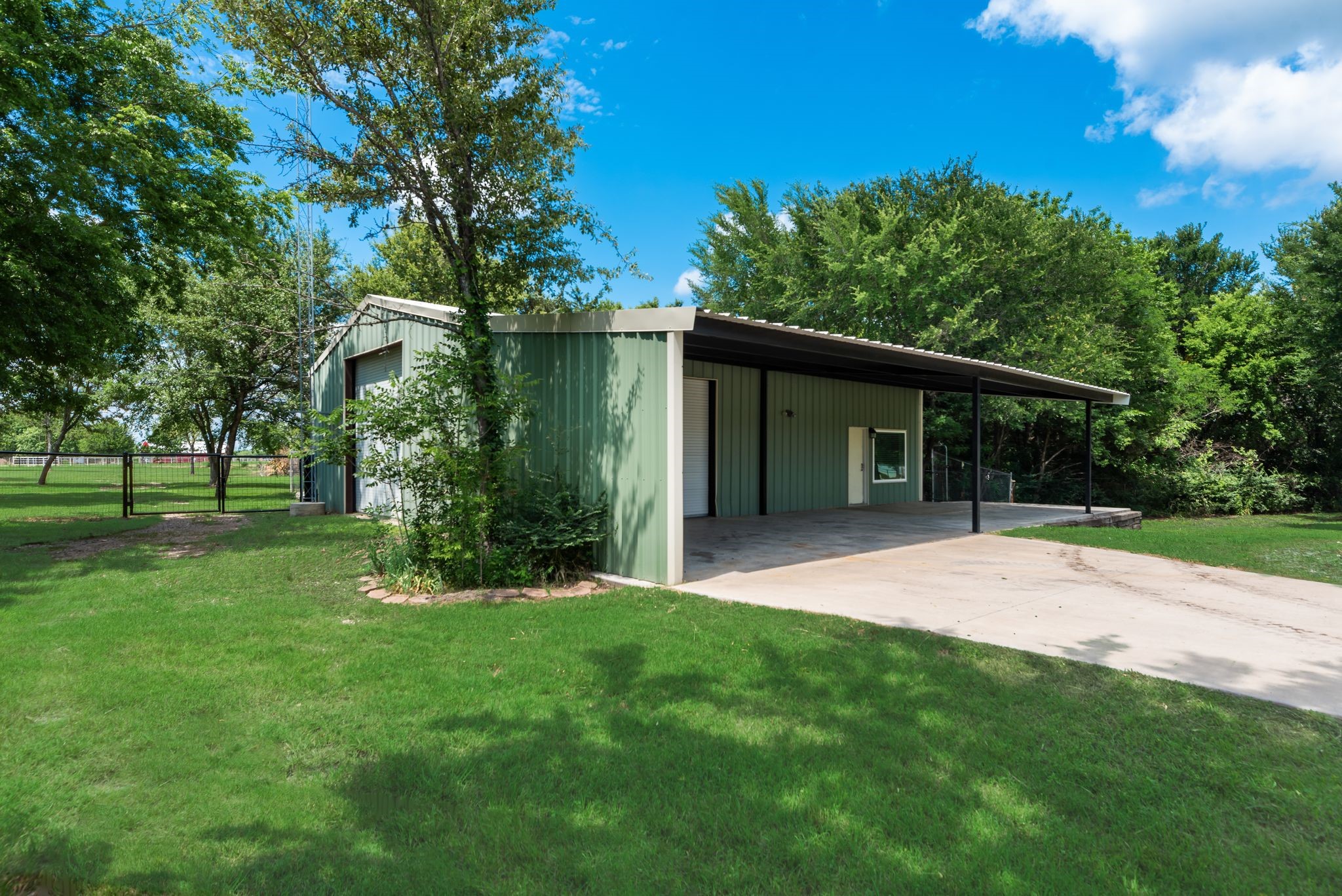 12690 SE County Road 3330 Kerens TX 75144