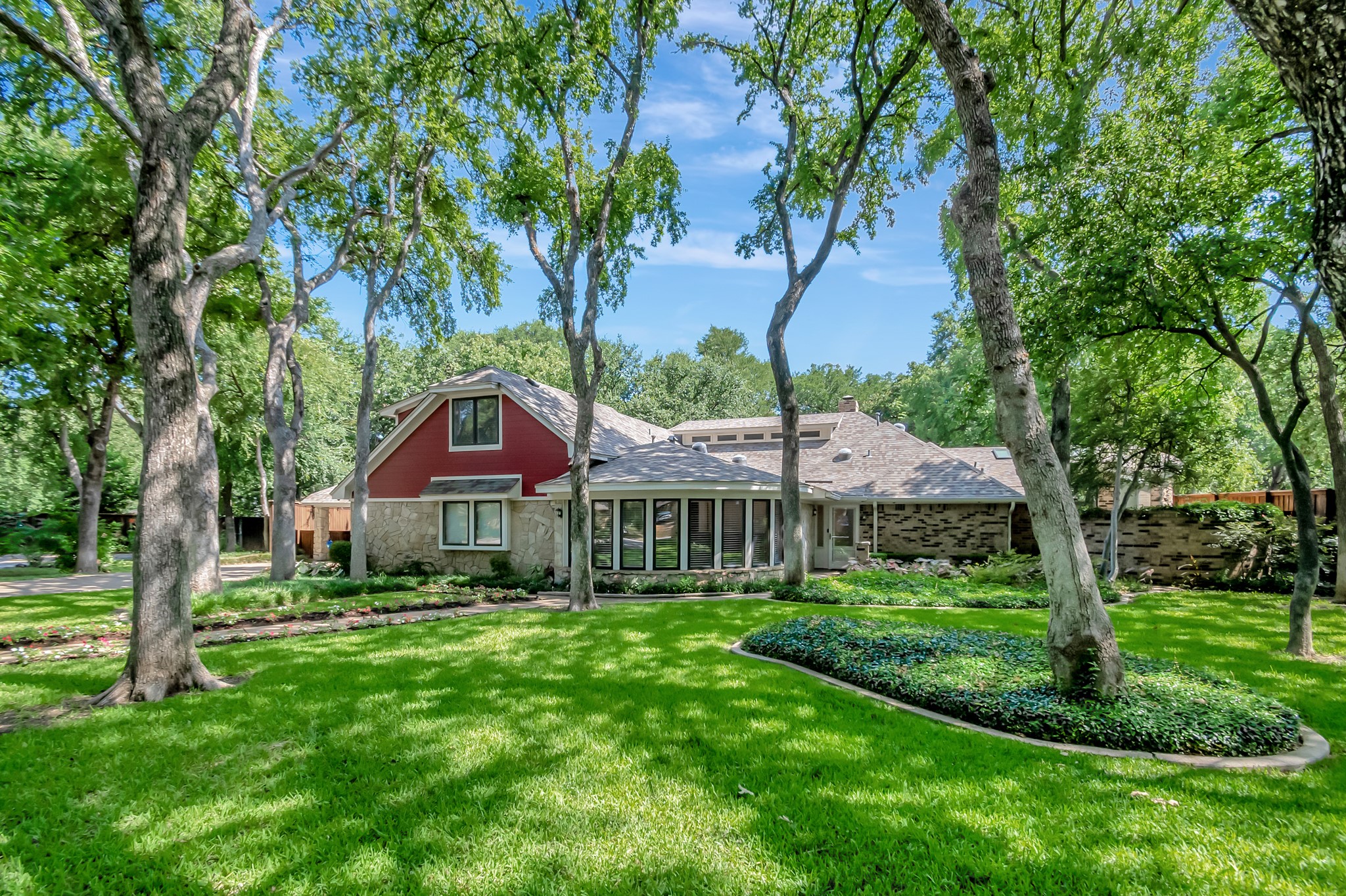 5855 Oak Hollow Court Fort Worth TX 76112