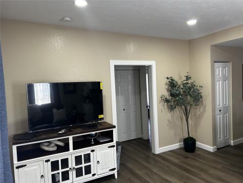 908 W Chestnut Street Denison TX 75020