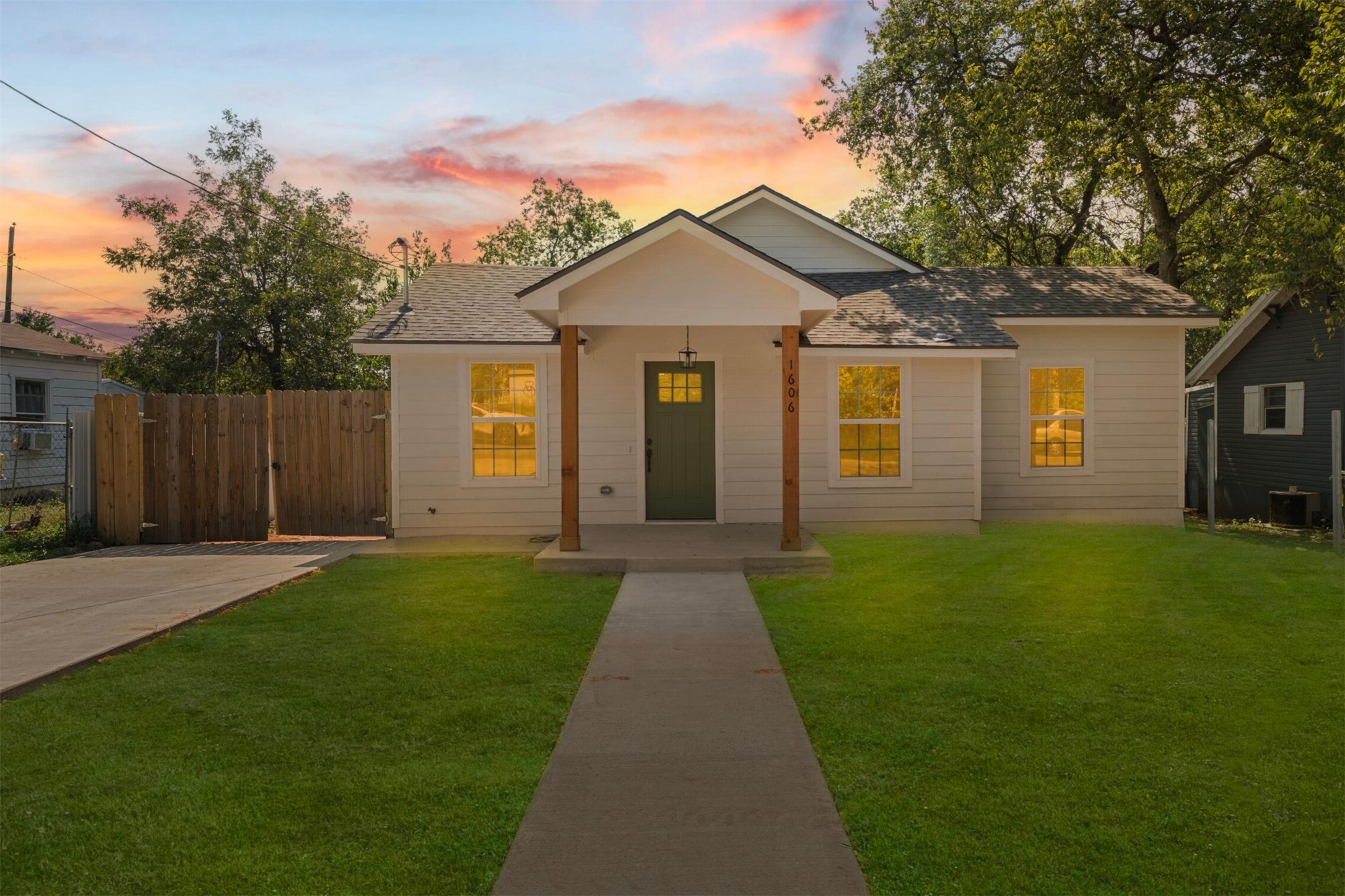 1606 Bryan Avenue Waco TX 76708