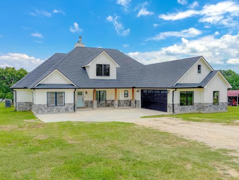 2121 SE County Road 2160 Corsicana TX 75109