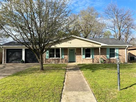 2075 Sycamore Street Paris TX 75460