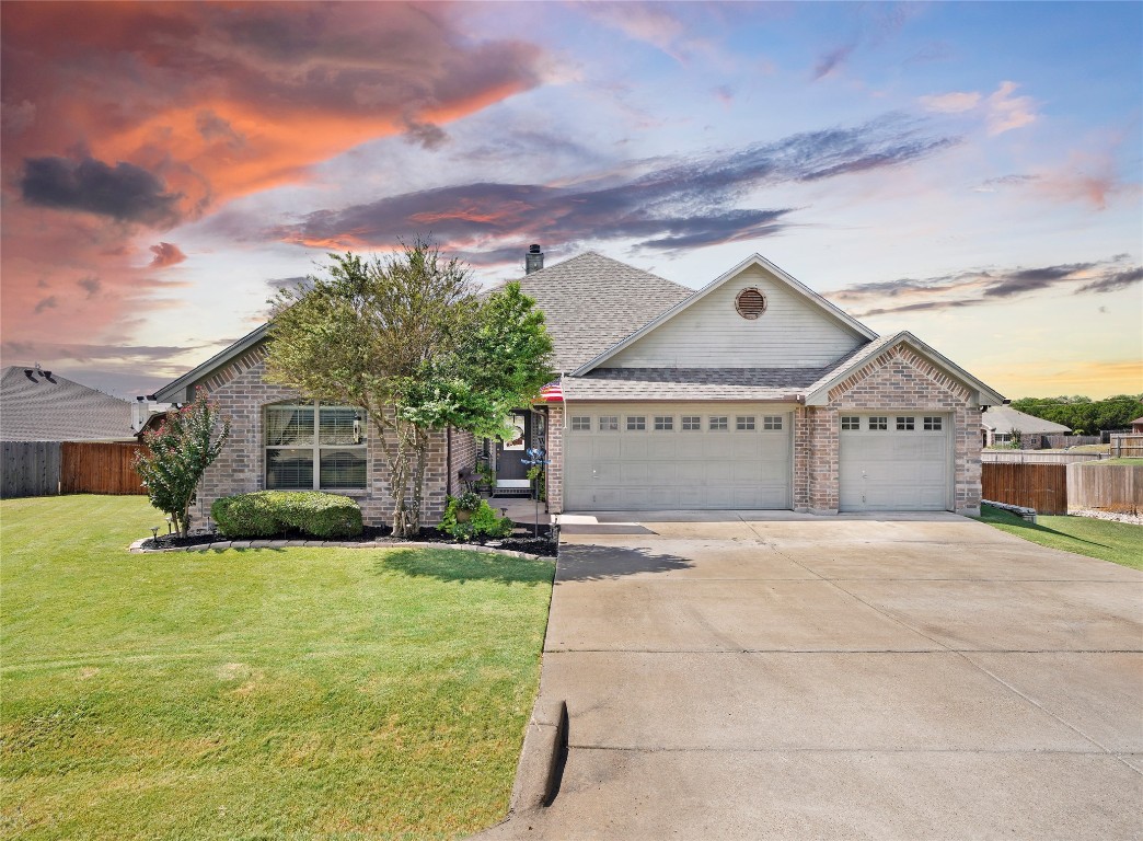 2701 Trek Court Granbury TX 76049