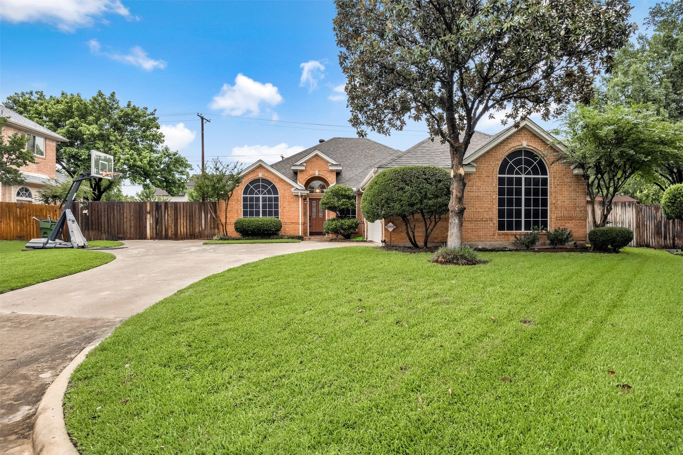 11 Enchanted Court Mansfield TX 76063