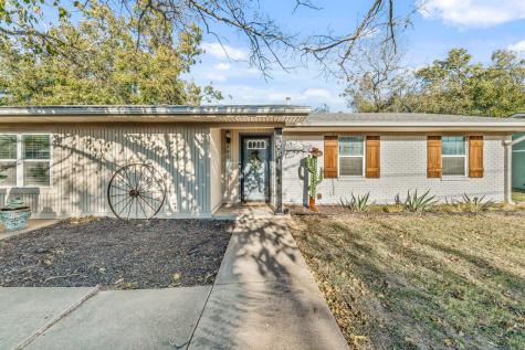 261 Barker Street Stephenville TX 76401