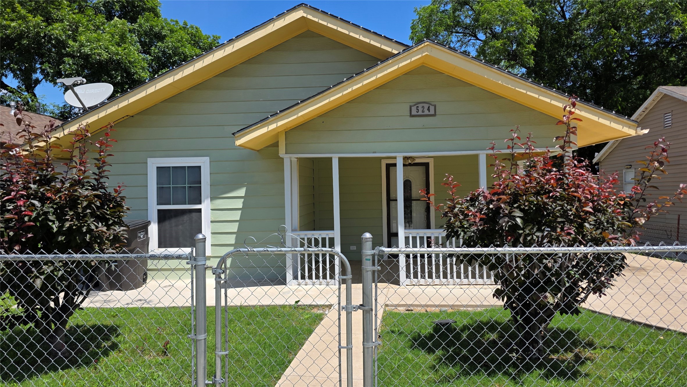 524 W Broadus Avenue Fort Worth TX 76115