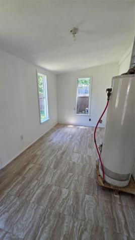 524 W Broadus Avenue Fort Worth TX 76115