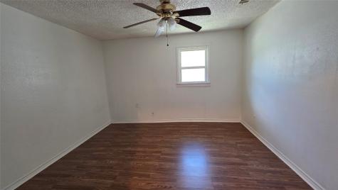 524 W Broadus Avenue Fort Worth TX 76115