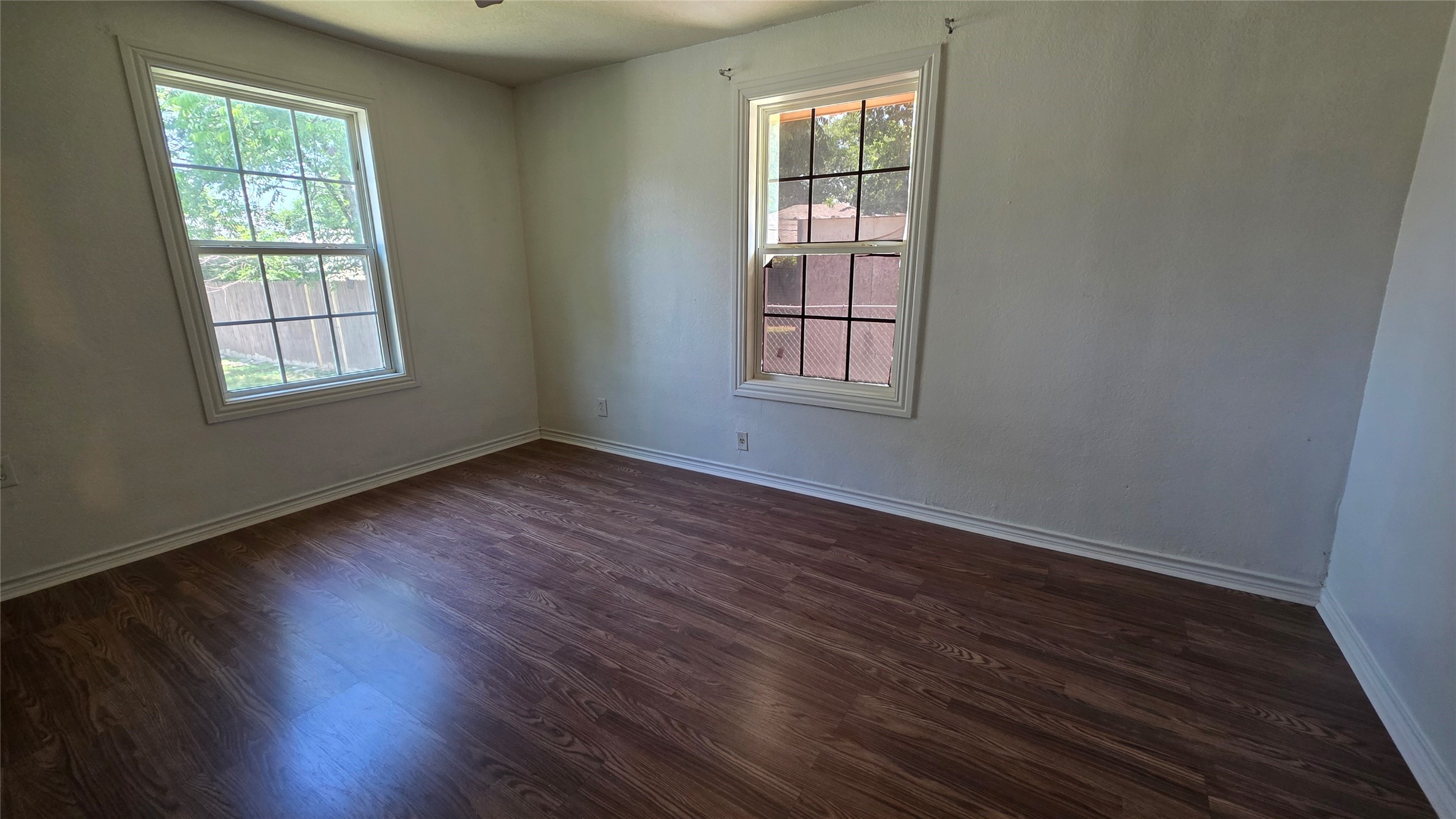 524 W Broadus Avenue Fort Worth TX 76115