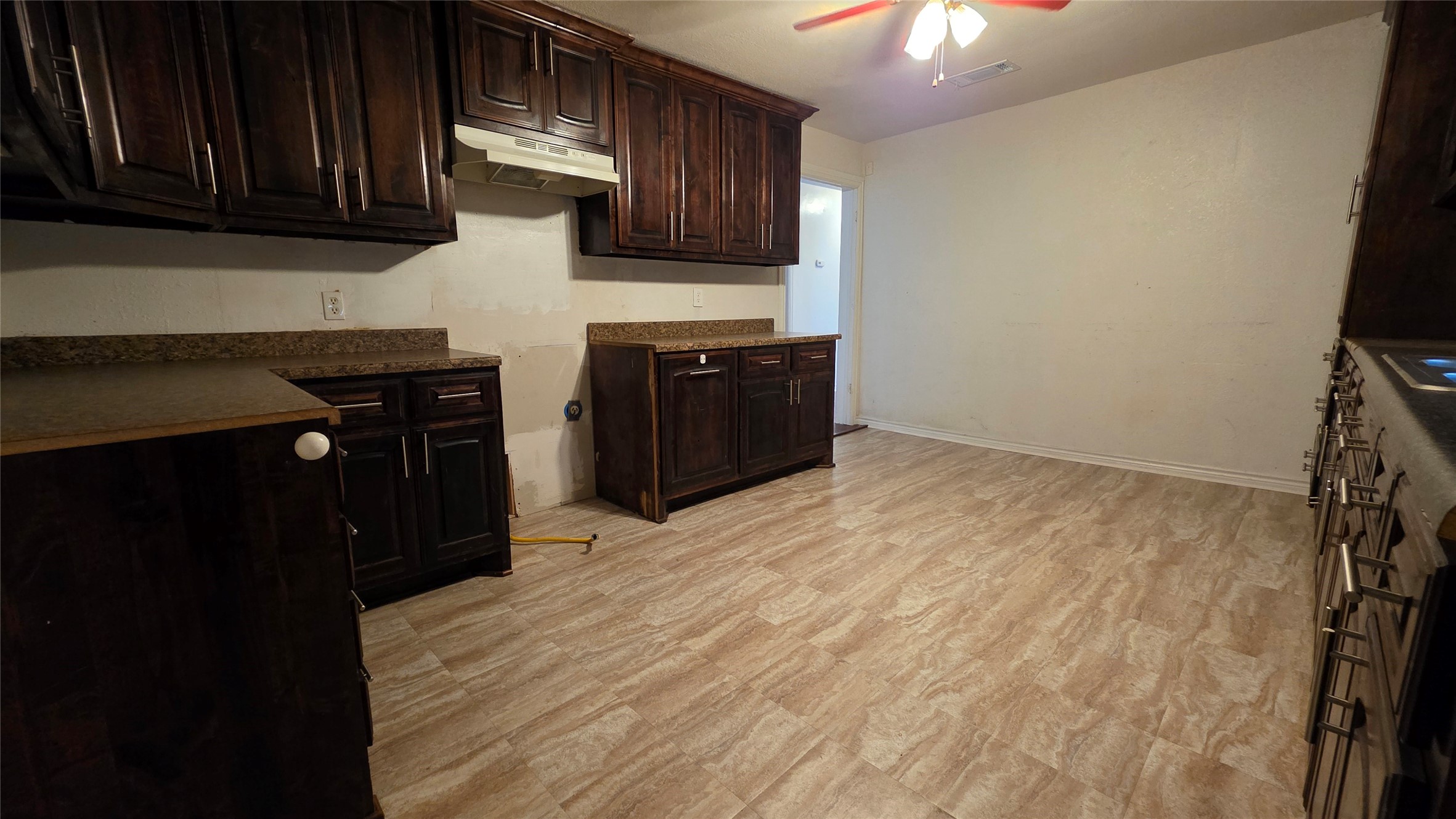 524 W Broadus Avenue Fort Worth TX 76115