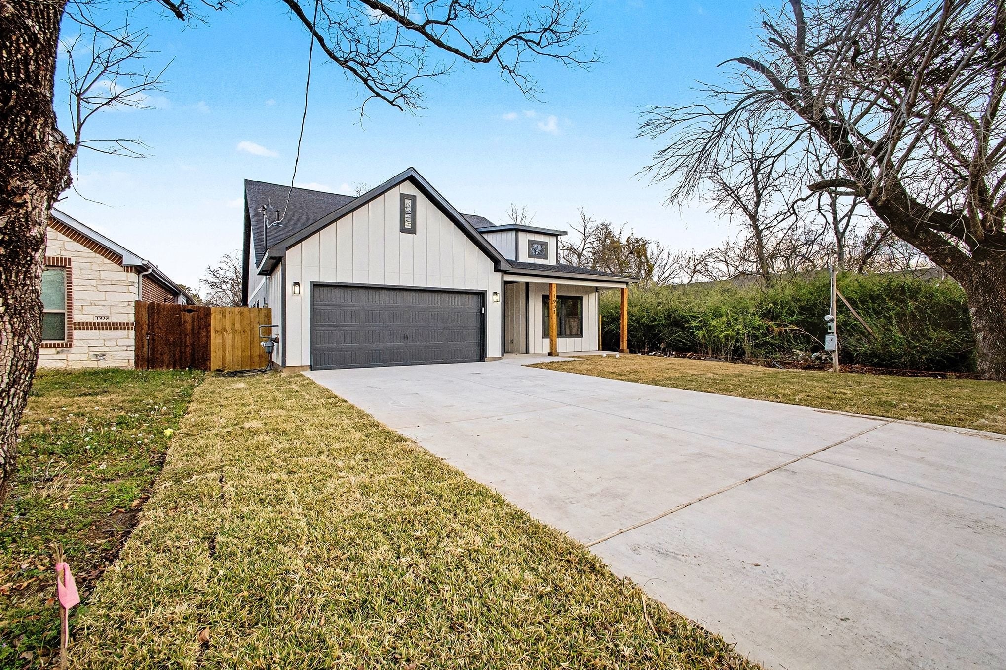 1931 Muncie Avenue Dallas TX 75212