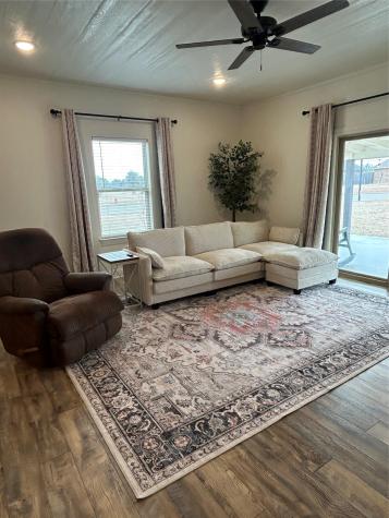 140 Hummingbird Drive Weatherford TX 76088