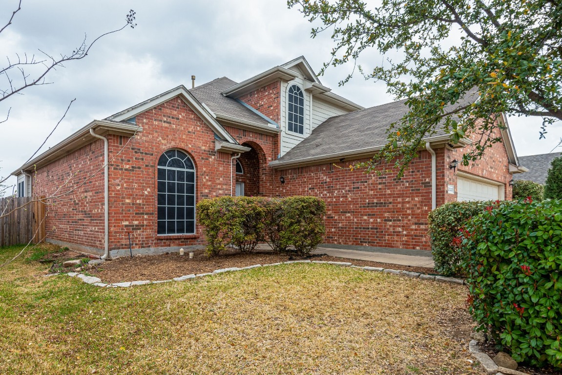 2025 Leandra Lane Fort Worth TX 76131