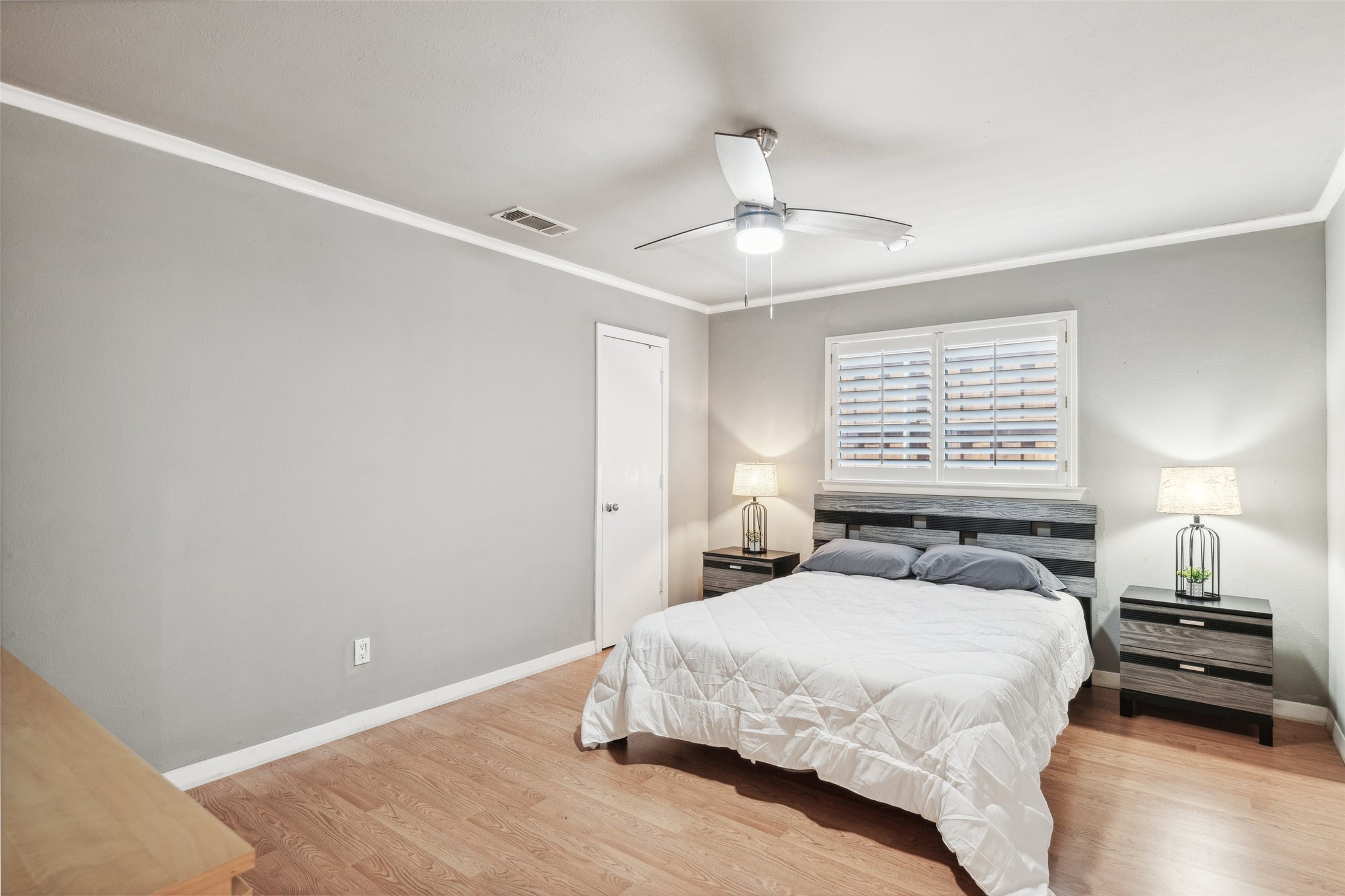 5702 Glen Heather Drive Dallas TX 75252