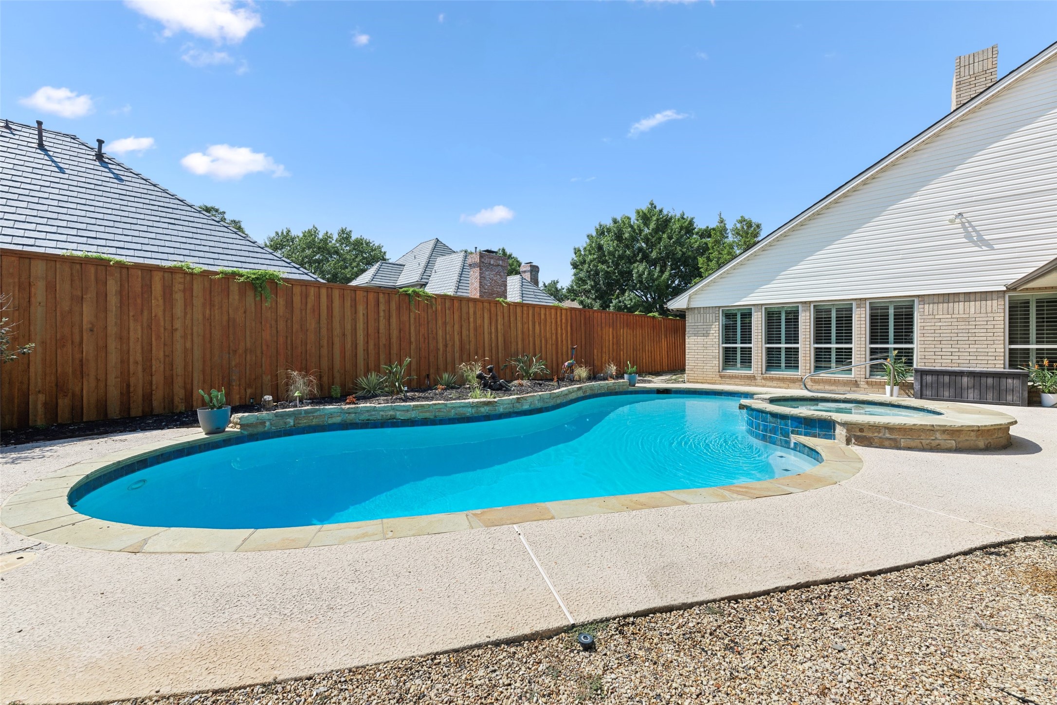 5702 Glen Heather Drive Dallas TX 75252