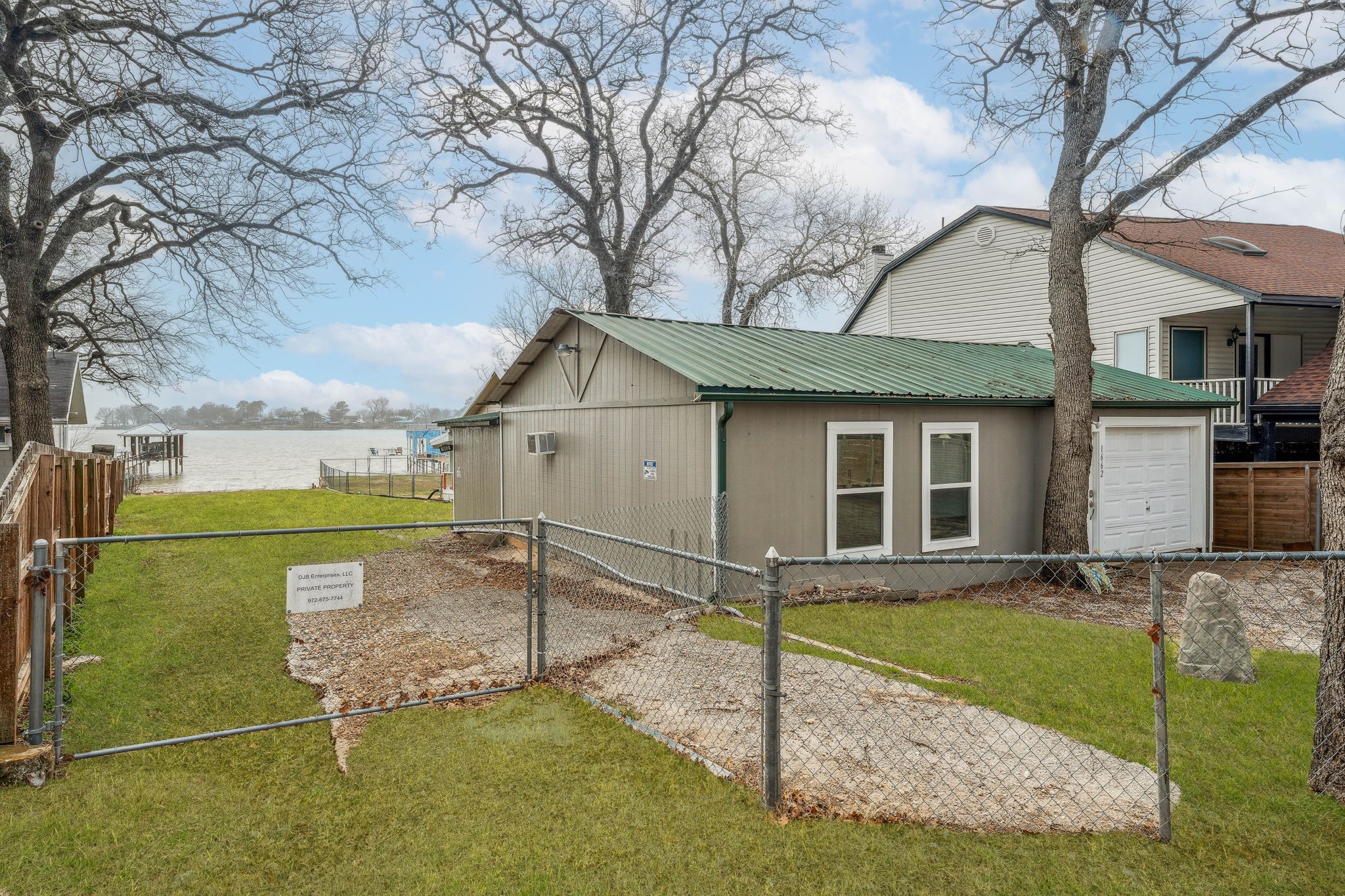 1662 Rogers Road Newark TX 76071