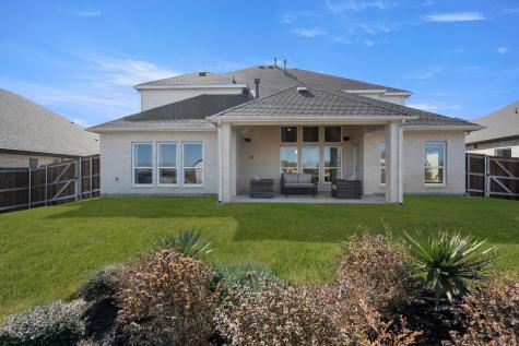 613 Majestic Oak Lane Waxahachie TX 75165