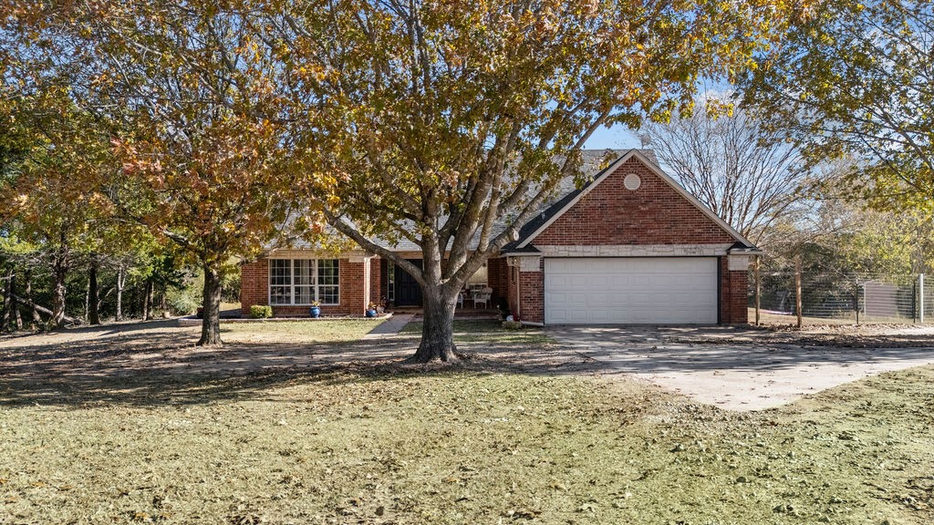 831 Union Hill Road Ennis TX 75119