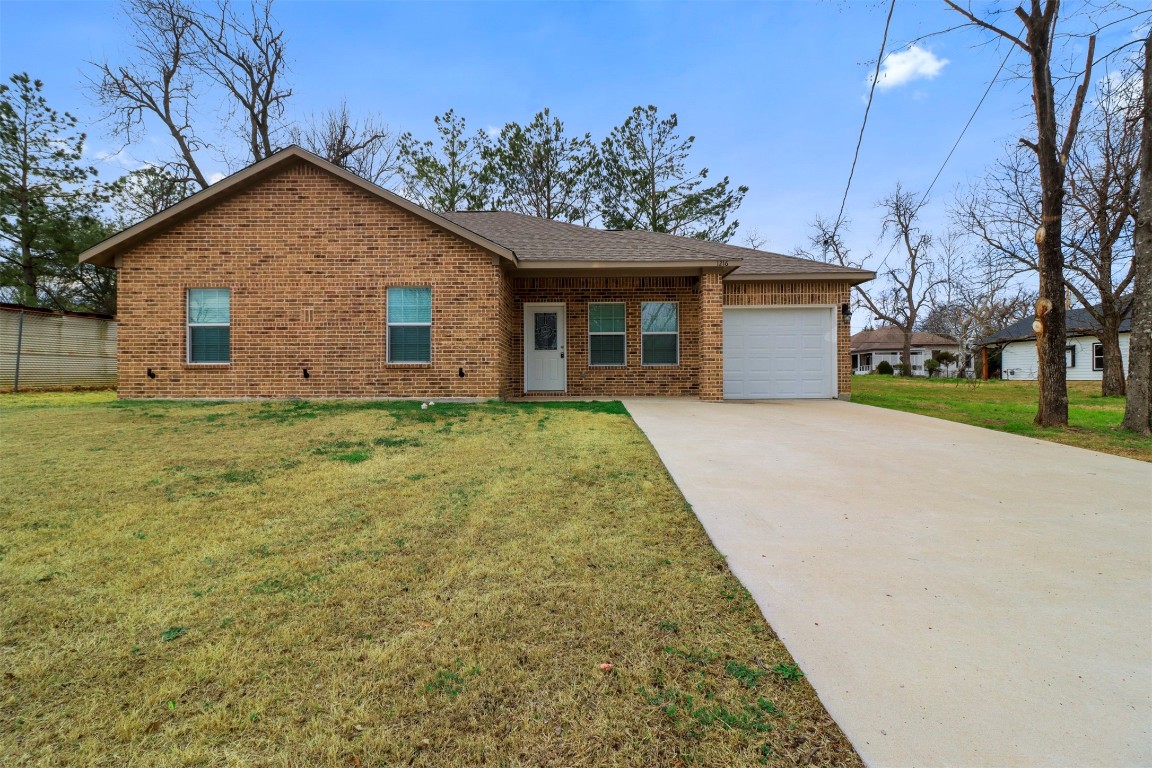 1216 Beauchamp Street Greenville TX 75401
