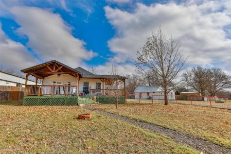1905 Rice Avenue Gainesville TX 76240