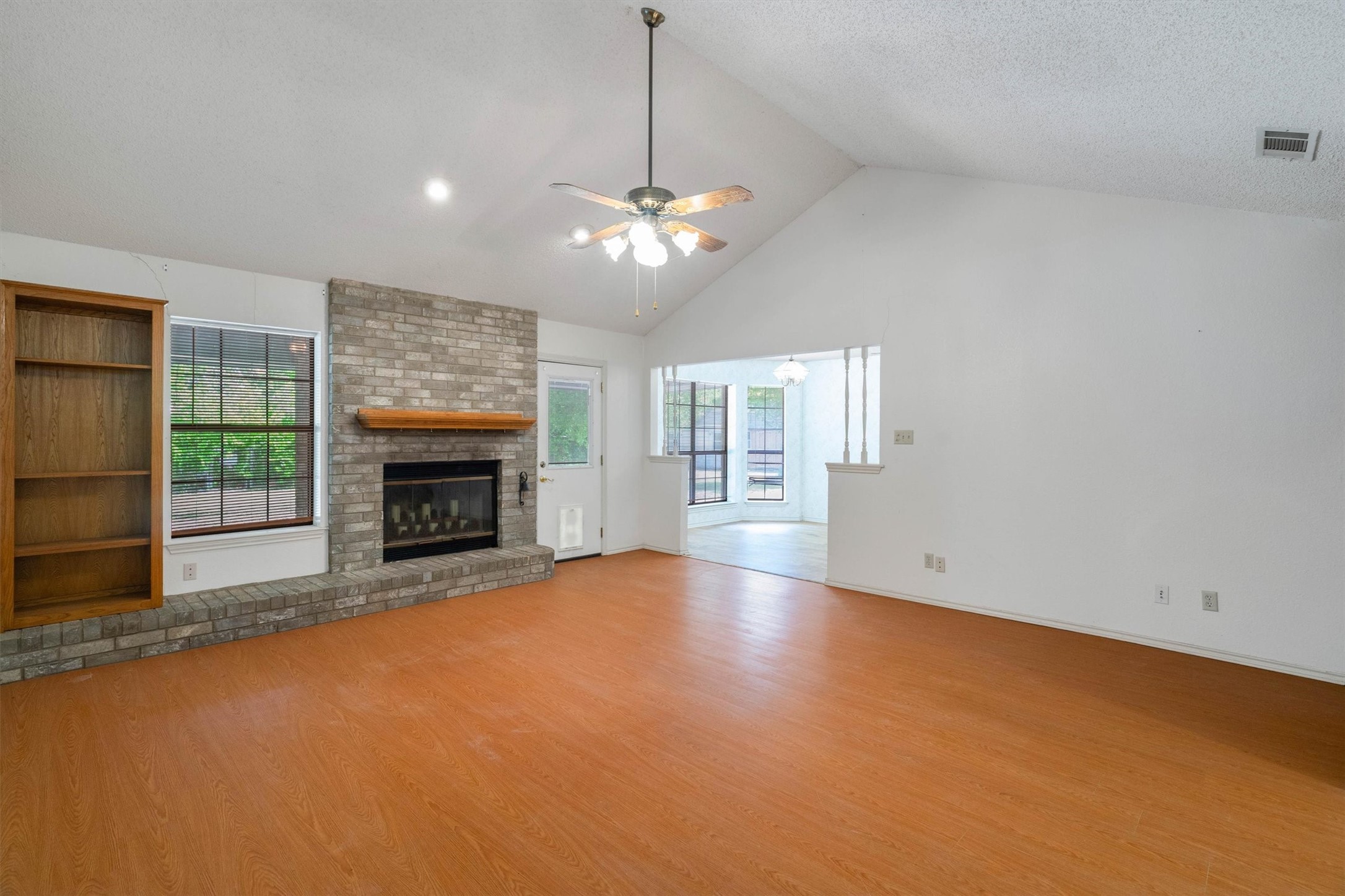 1309 Dixie Lane Waxahachie TX 75165