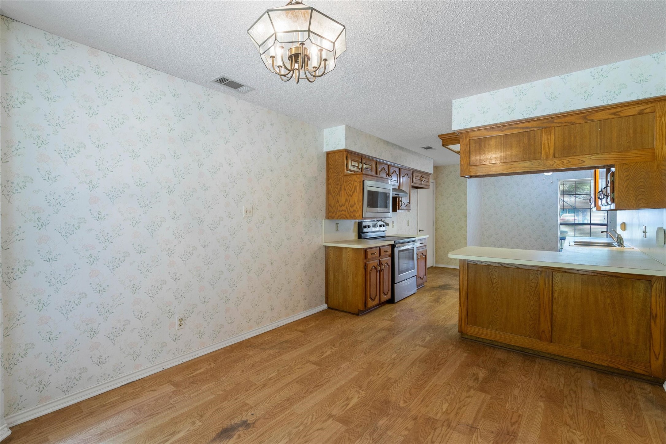 1309 Dixie Lane Waxahachie TX 75165