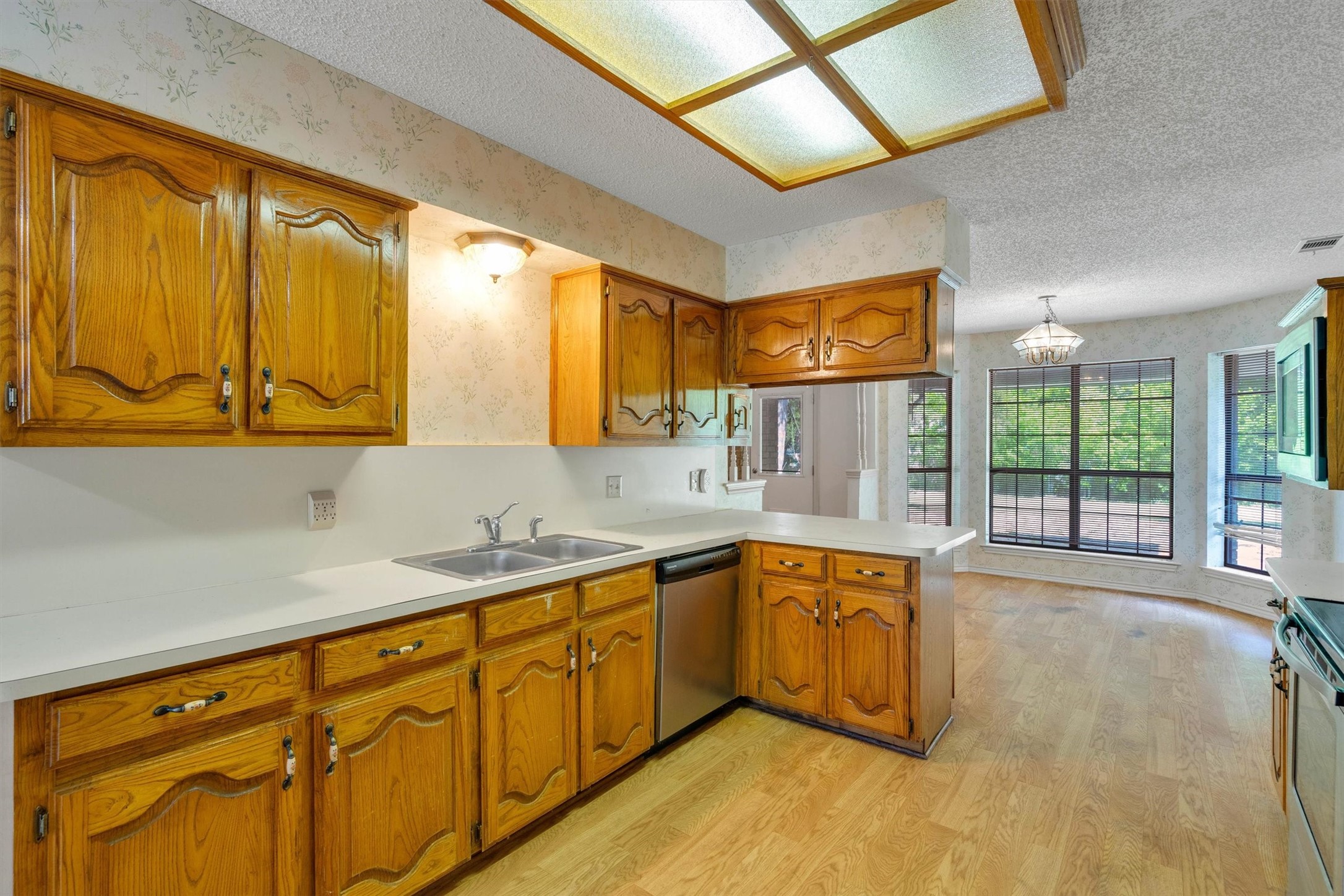 1309 Dixie Lane Waxahachie TX 75165