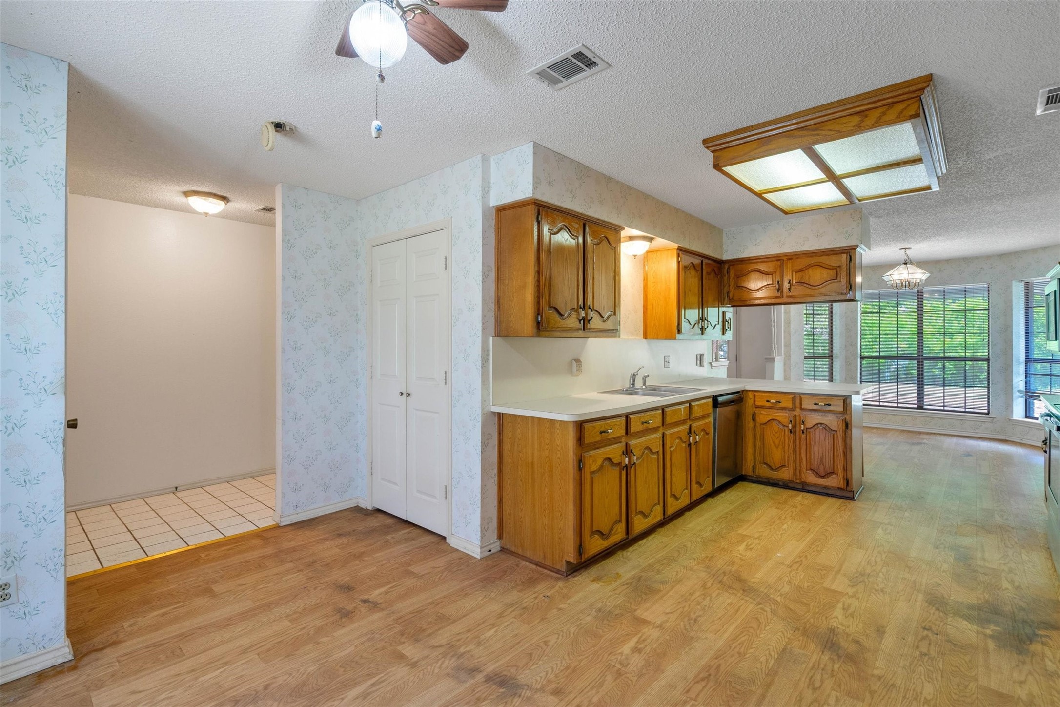 1309 Dixie Lane Waxahachie TX 75165