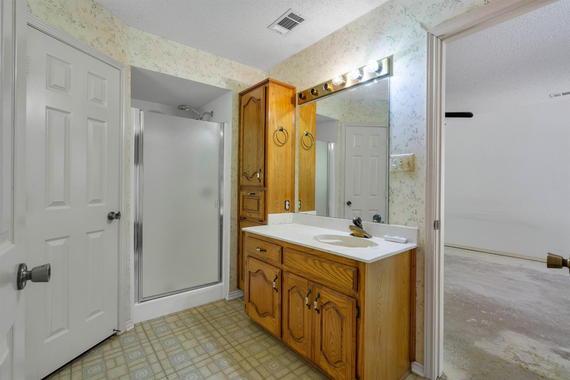 1309 Dixie Lane Waxahachie TX 75165
