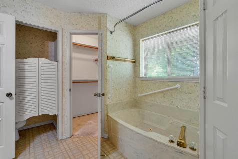 1309 Dixie Lane Waxahachie TX 75165