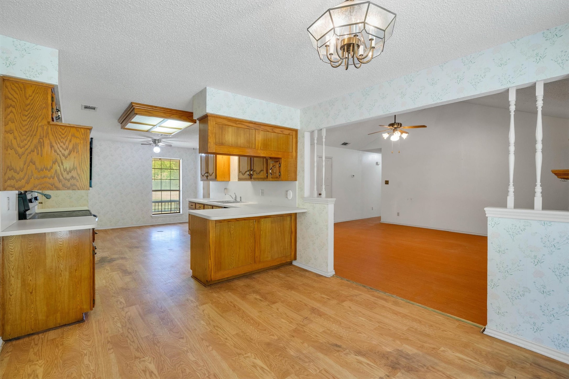 1309 Dixie Lane Waxahachie TX 75165