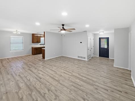 1103 Holiday Court Granbury TX 76048