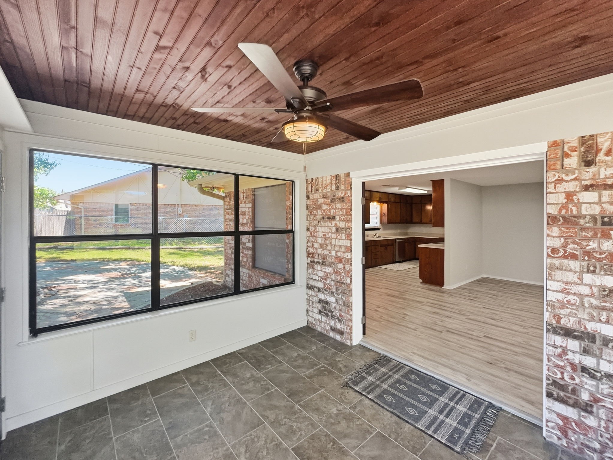 1103 Holiday Court Granbury TX 76048