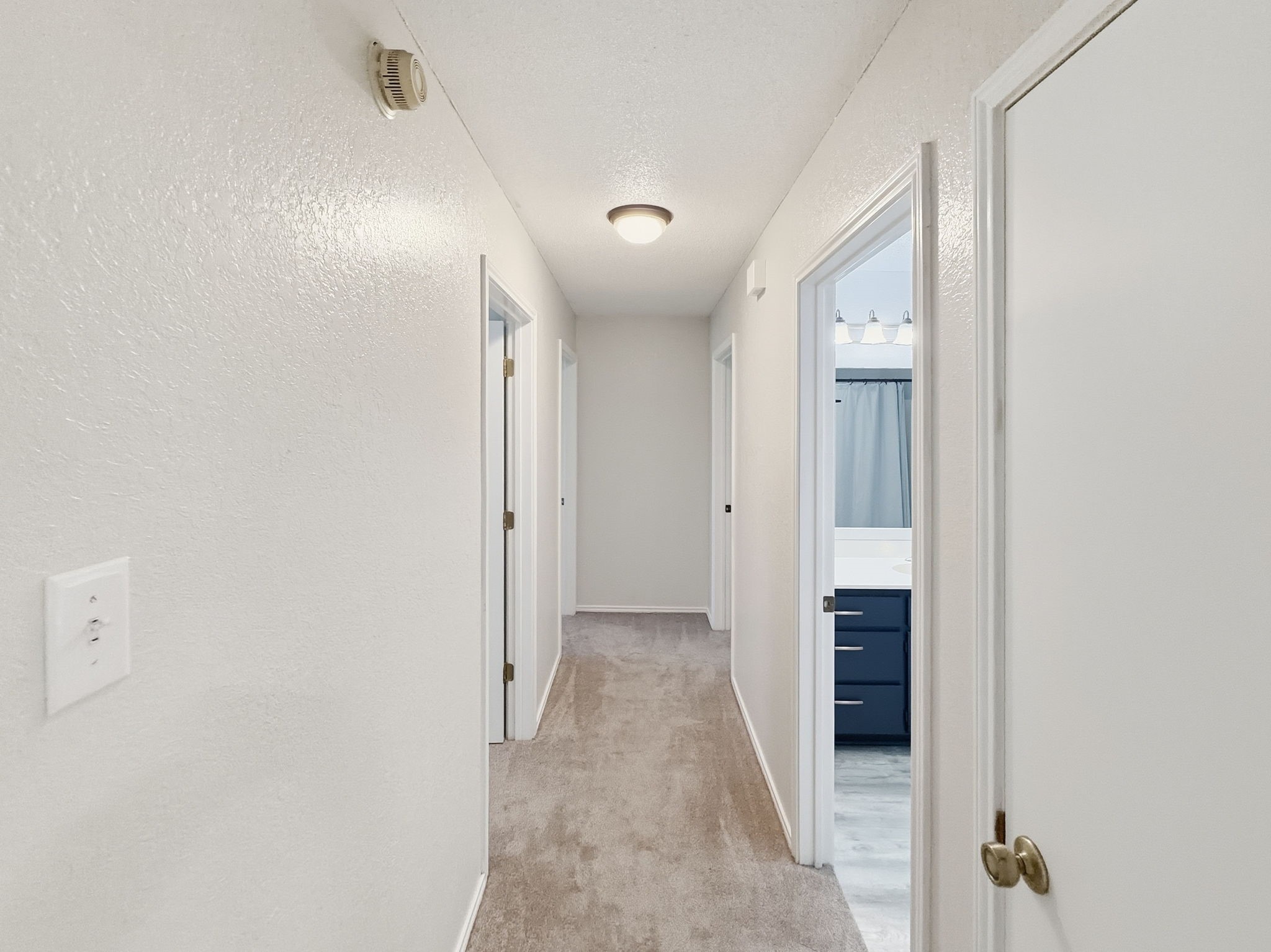 1103 Holiday Court Granbury TX 76048