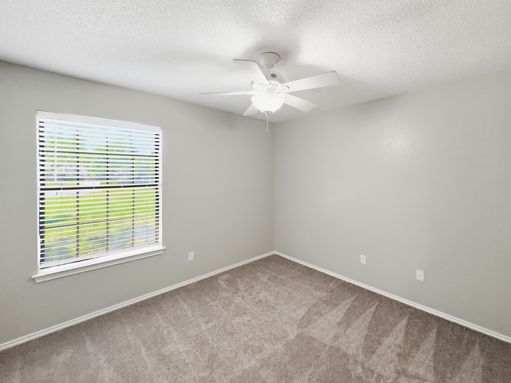 1103 Holiday Court Granbury TX 76048