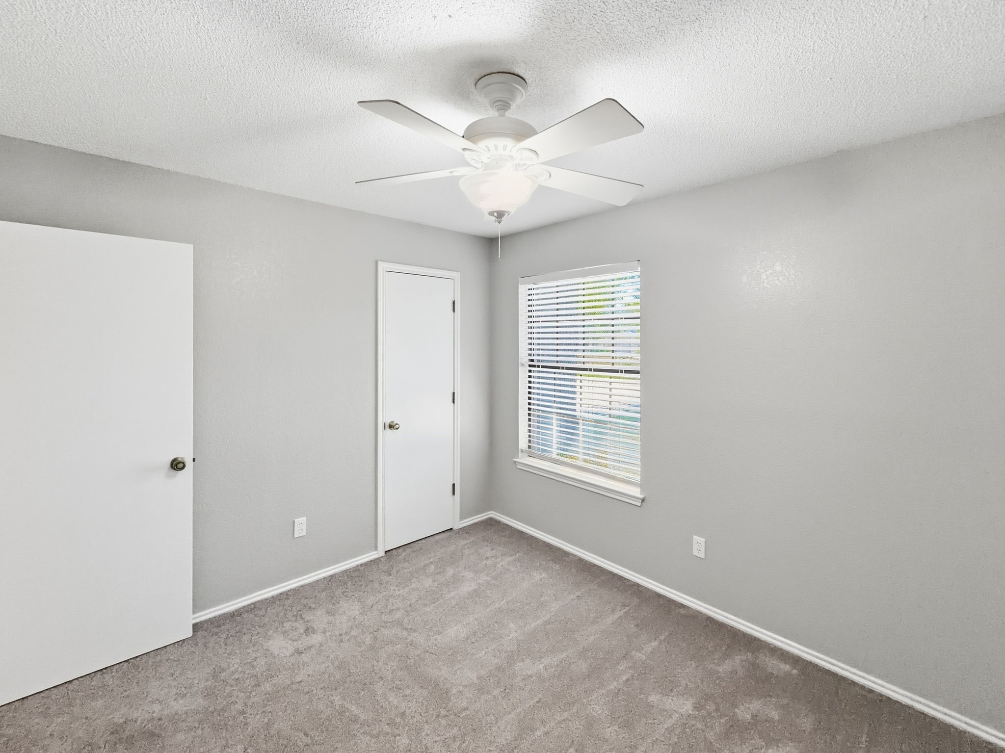 1103 Holiday Court Granbury TX 76048