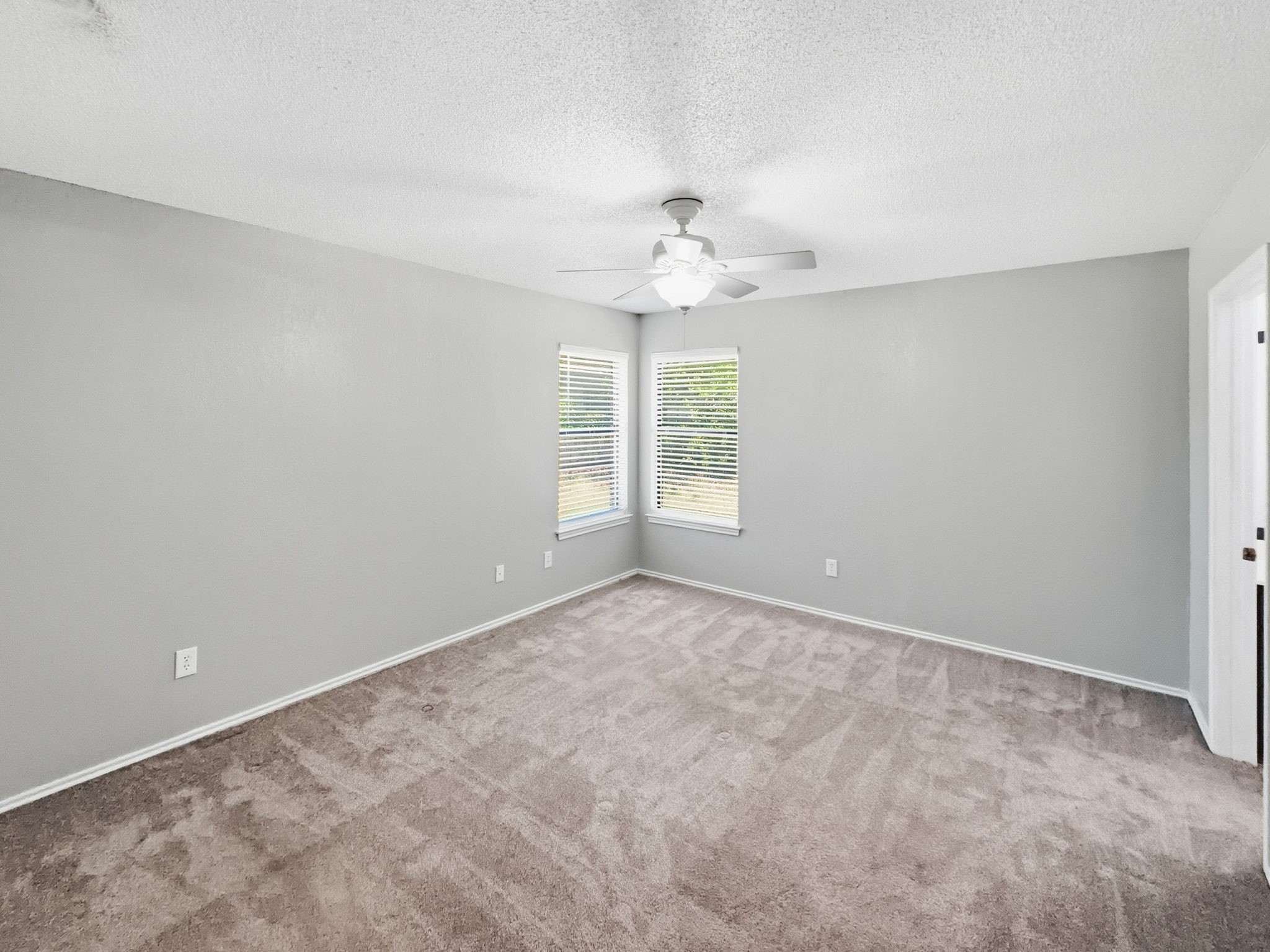 1103 Holiday Court Granbury TX 76048