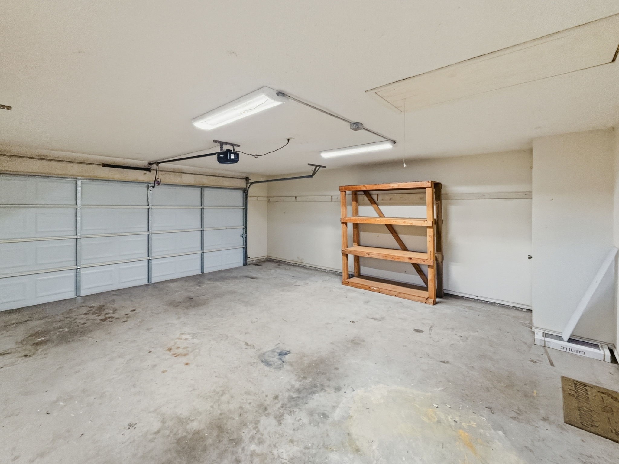 1103 Holiday Court Granbury TX 76048