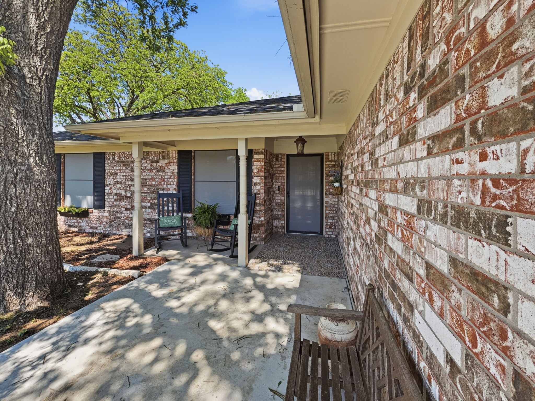 1103 Holiday Court Granbury TX 76048