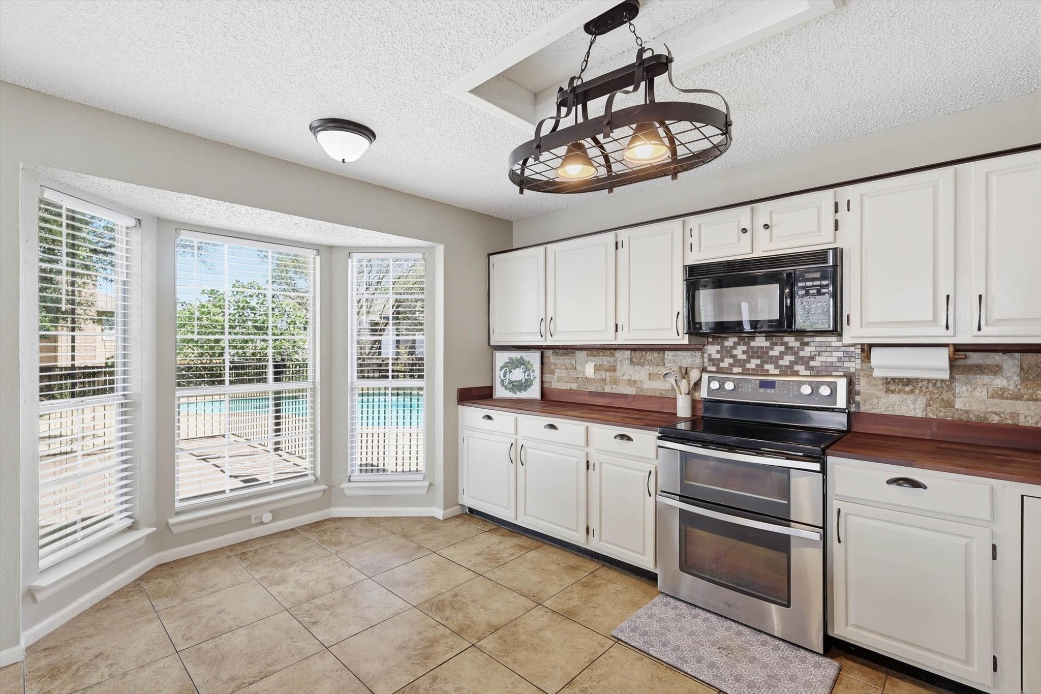 1520 Warwick Drive Mansfield TX 76063