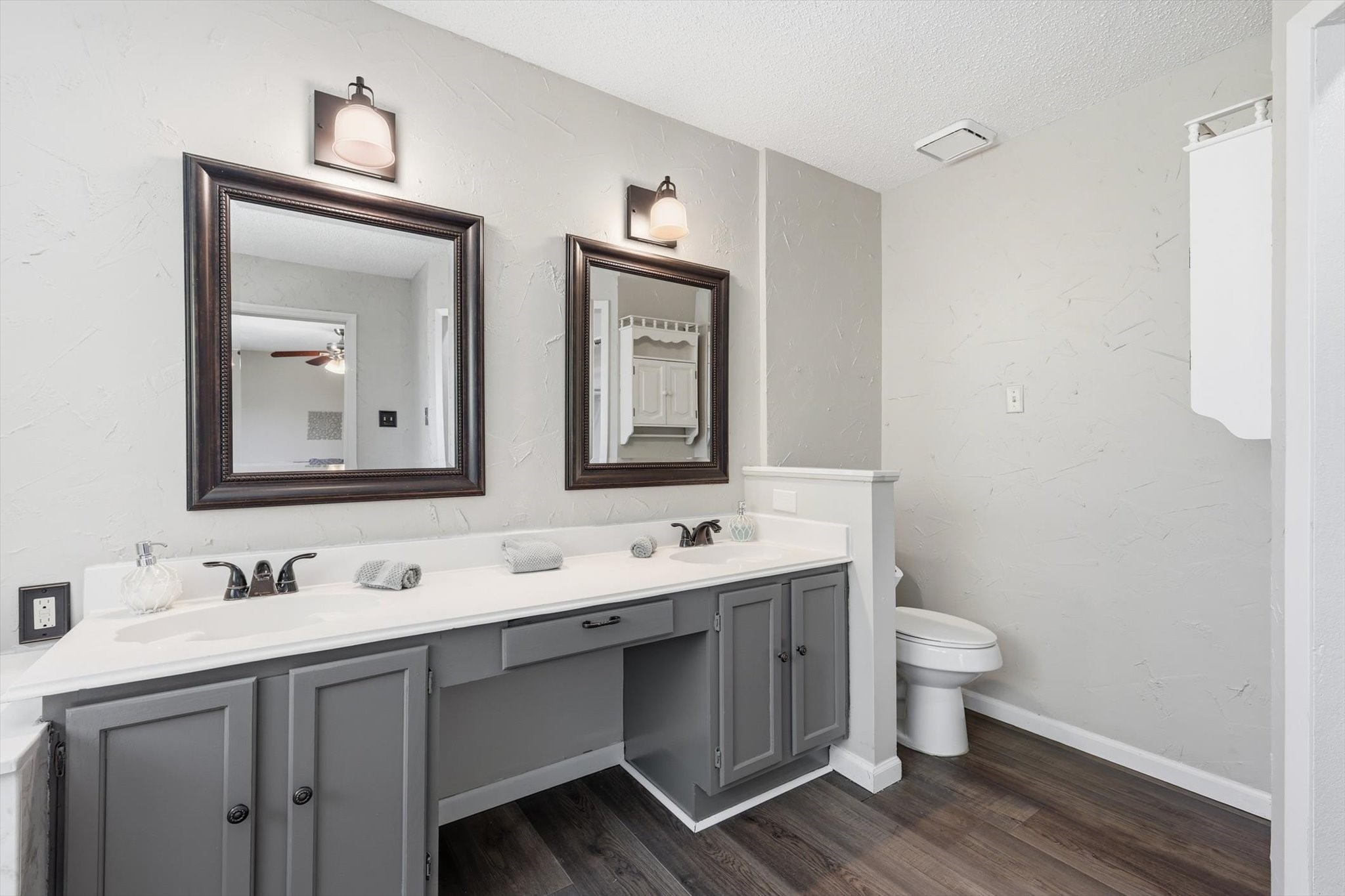 1520 Warwick Drive Mansfield TX 76063