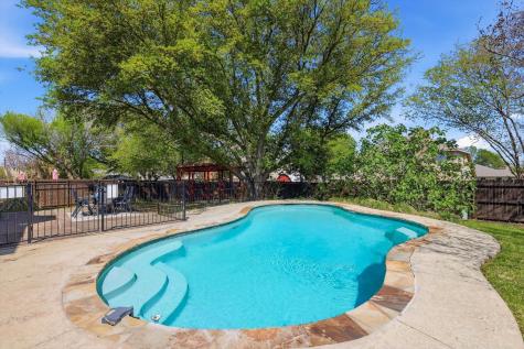 1520 Warwick Drive Mansfield TX 76063