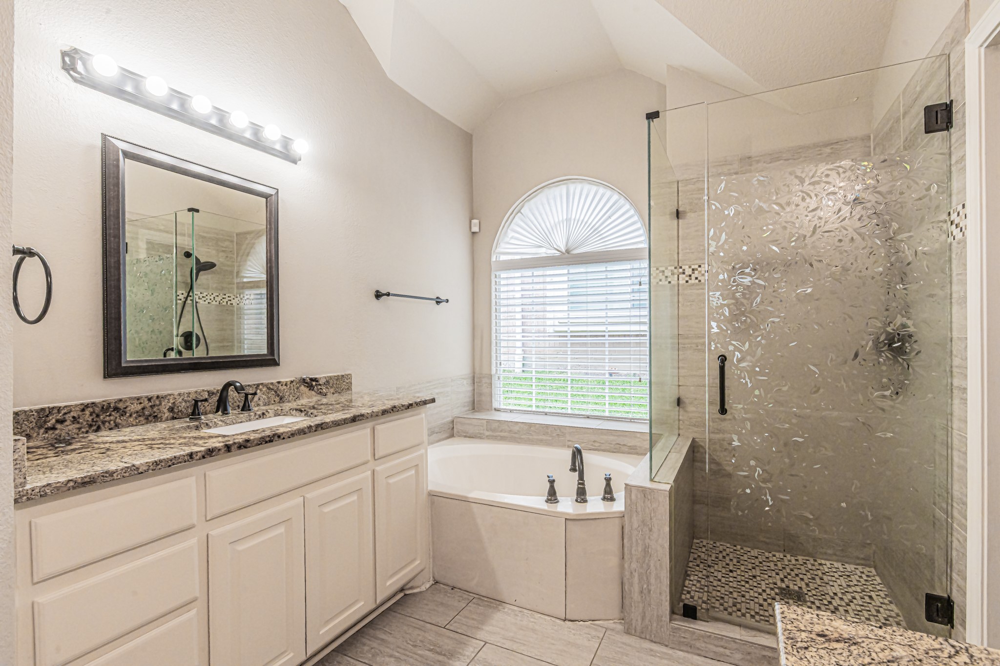 1426 Ranch Hill Drive Irving TX 75063