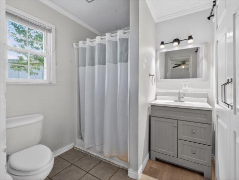 225 Cobb Avenue Van Alstyne TX 75495