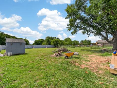 225 Cobb Avenue Van Alstyne TX 75495
