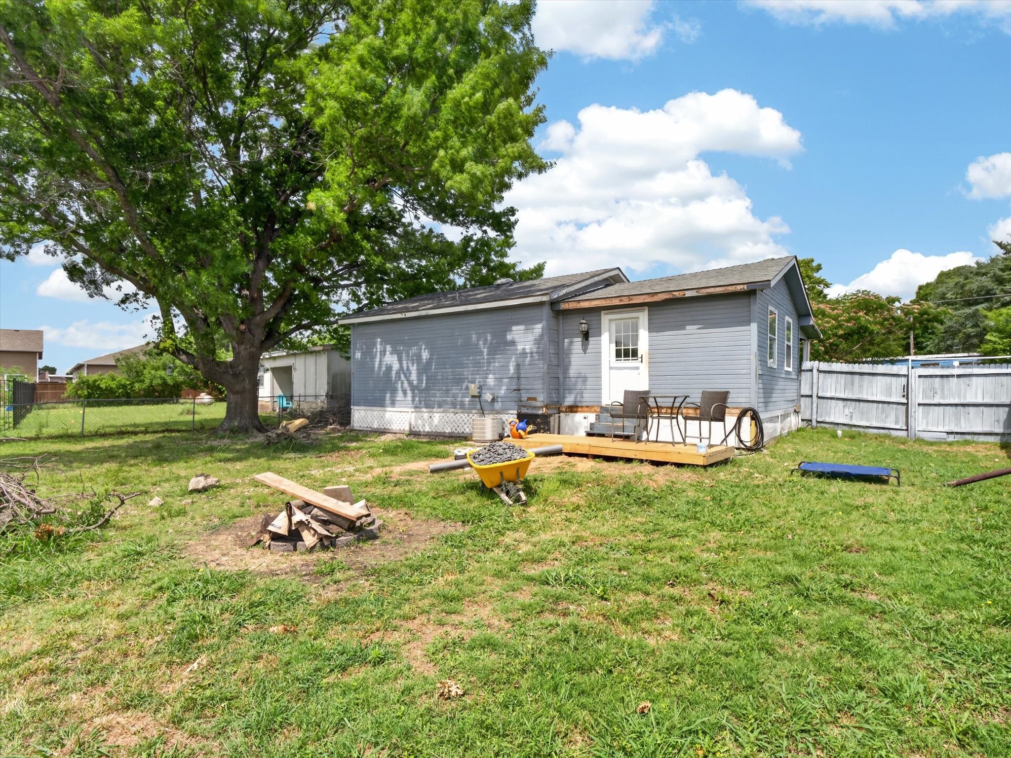 225 Cobb Avenue Van Alstyne TX 75495