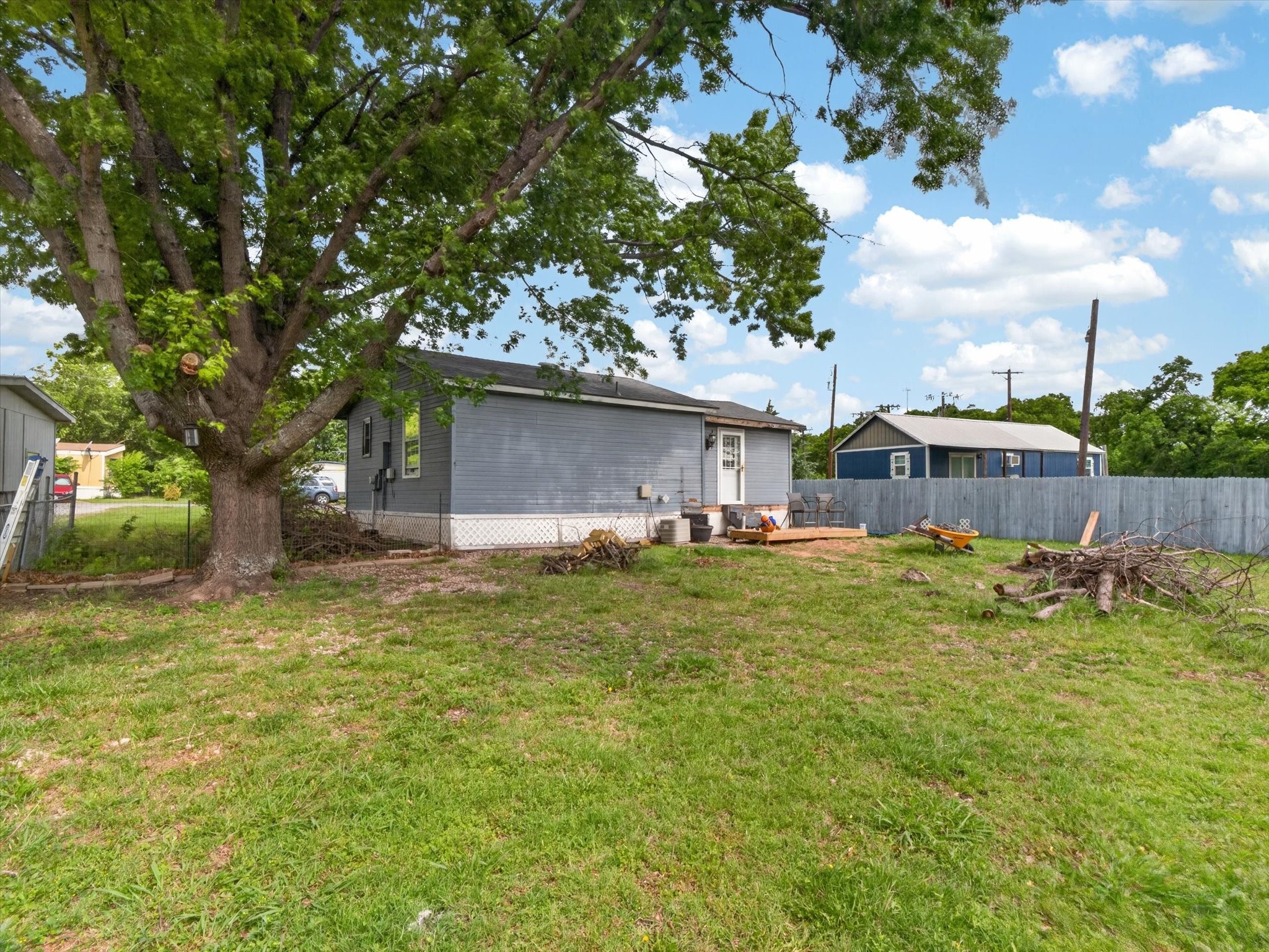 225 Cobb Avenue Van Alstyne TX 75495
